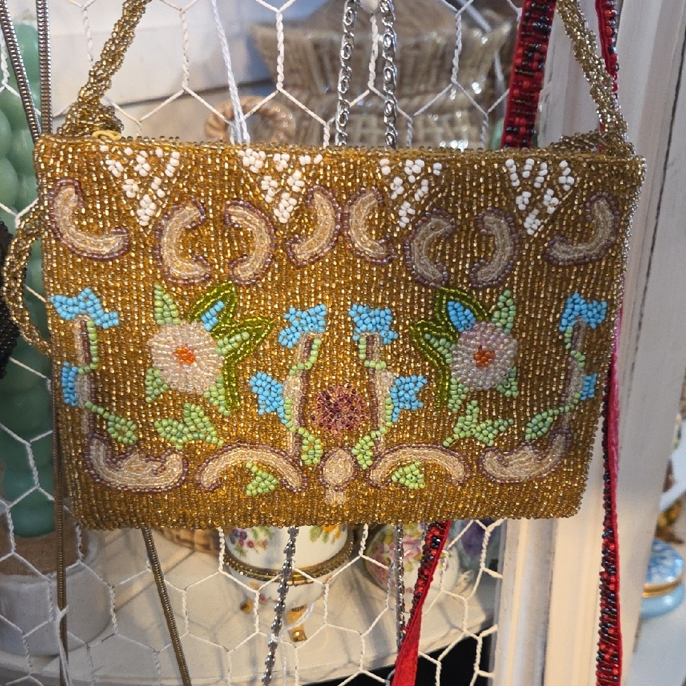 Embellished Gold Beaded Floral Clutch